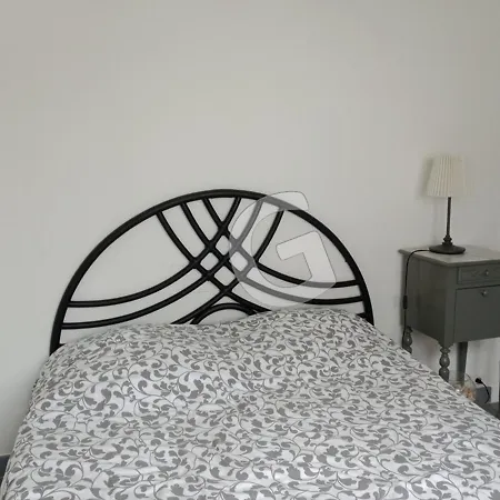 Maison Proche Pour 8 Personnes Avec Terrasse, Proche Commerces Et Activites, - Fr-1-357-297 *